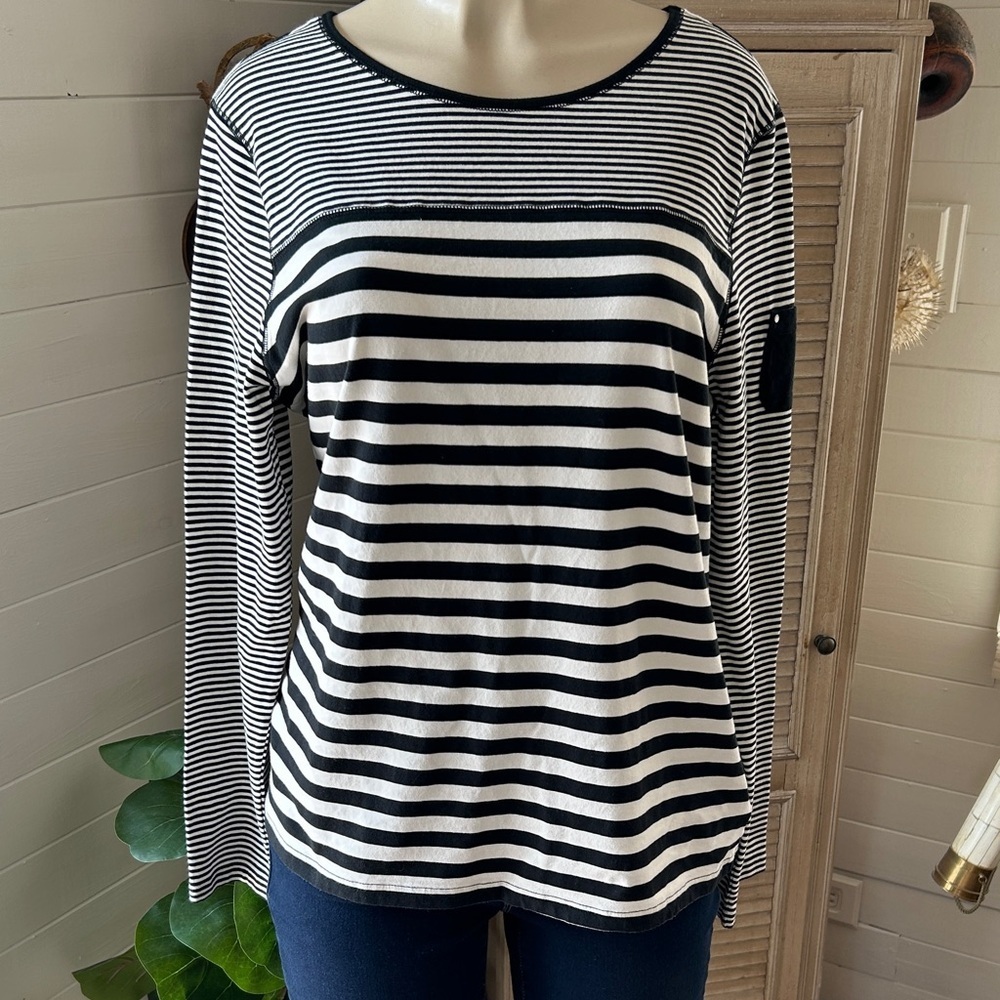 Chaps New Black and White Striped Women's Top size XL sweatshirt long sleeve